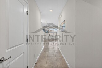 9546 Rally Spring Lp in Wesley Chapel, FL - Building Photo - Building Photo