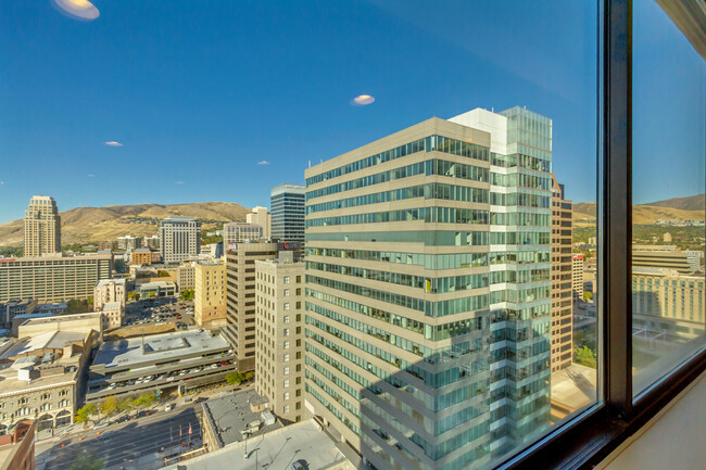 48 W Broadway, Unit 2506N in Salt Lake City, UT - Building Photo - Building Photo