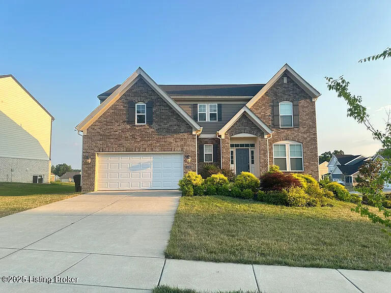 15901 Long Meadow Way in Louisville, KY - Building Photo