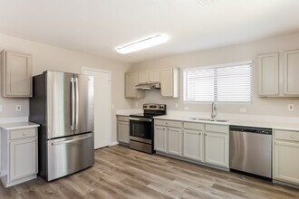 2327 E 35th Ave in Apache Junction, AZ - Building Photo - Building Photo