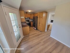 4252-4229 29 Ave NW in Edmonton, AB - Building Photo - Building Photo