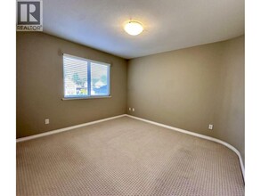 4546 Granville Ave in Richmond, BC - Building Photo - Building Photo