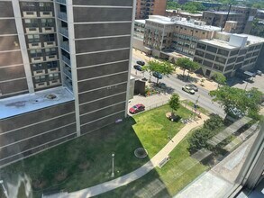 6157 N Sheridan Rd, Unit 11J in Chicago, IL - Building Photo - Building Photo