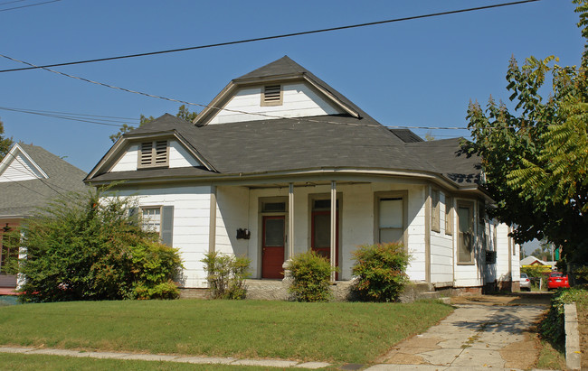 2092 Linden Ave in Memphis, TN - Building Photo - Building Photo