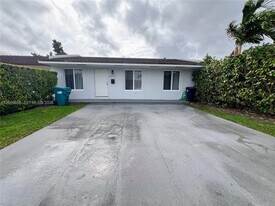 12906 SW 52nd St in Miami, FL - Building Photo
