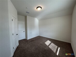 318 Untermaier St in New Braunfels, TX - Building Photo - Building Photo
