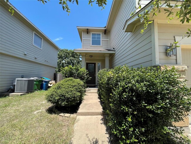 13604 Oystercatcher Dr in Austin, TX - Building Photo - Building Photo