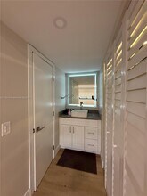 100 SE 5th Ave in Hallandale Beach, FL - Building Photo - Building Photo