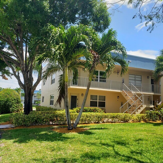 912 Flanders S in Delray Beach, FL - Building Photo - Building Photo