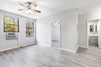 4875 N Magnolia Ave in Chicago, IL - Building Photo - Building Photo