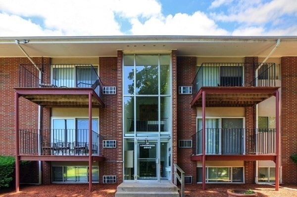 property at 10 Longwood Dr
