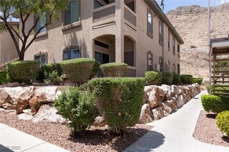 3545 Cactus Shadow St in Las Vegas, NV - Building Photo - Building Photo