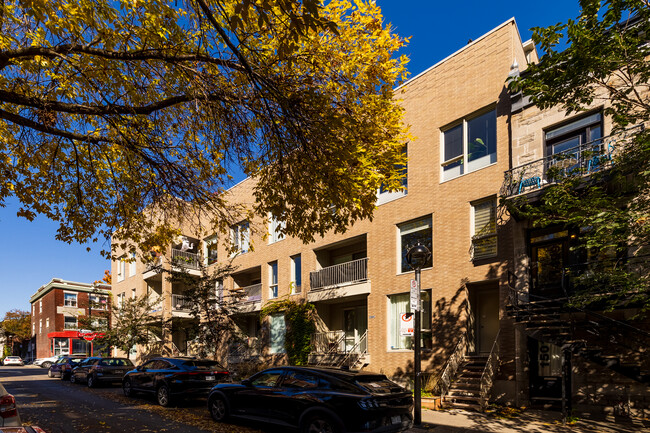 1256 De Maisonneuve Boul E in Montréal, QC - Building Photo - Building Photo