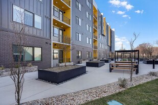 Alta Vue in Salt Lake City, UT - Building Photo