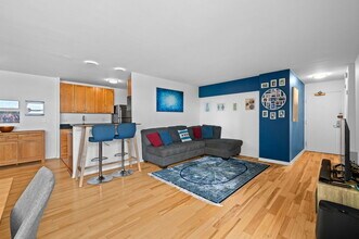 3440 N Lake Shore Dr in Chicago, IL - Building Photo - Building Photo