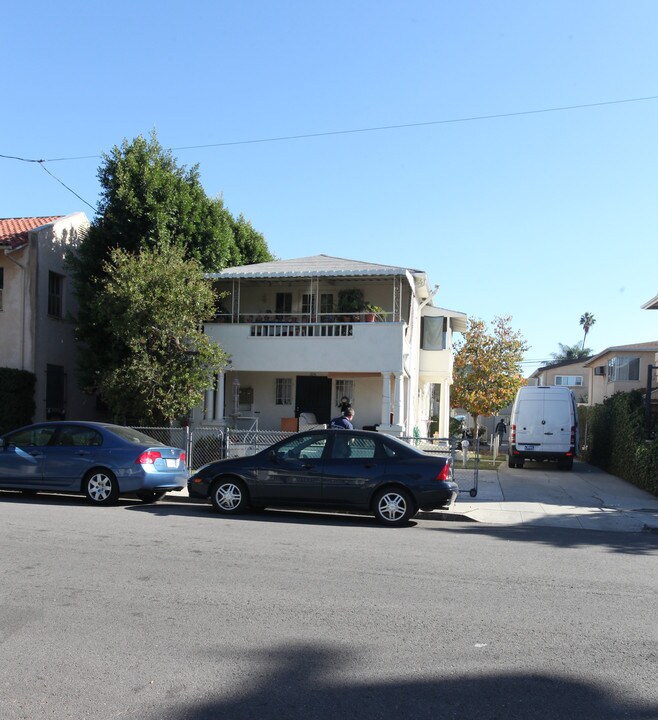 1726 Mariposa Ave in Los Angeles, CA - Building Photo
