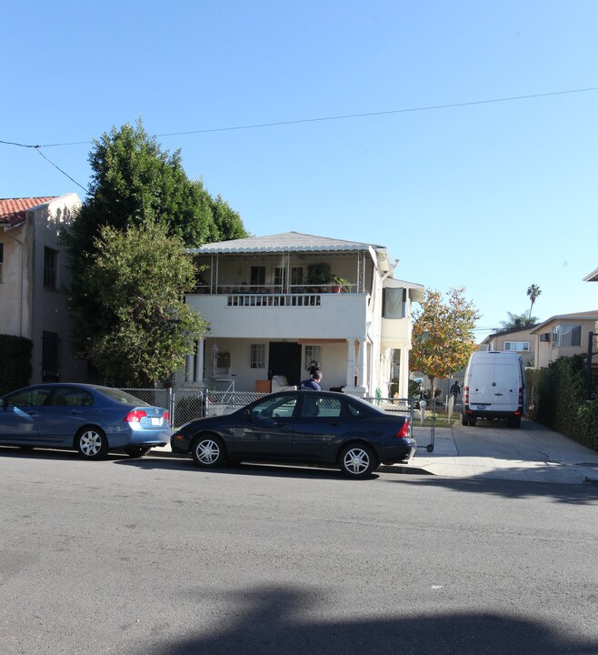 1726 Mariposa Ave in Los Angeles, CA - Foto de edificio