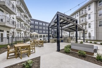 The Hayden in Dallas, TX - Foto de edificio - Building Photo