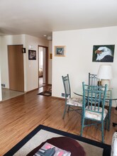 317 E C St-Unit -1 in Moscow, ID - Building Photo - Building Photo