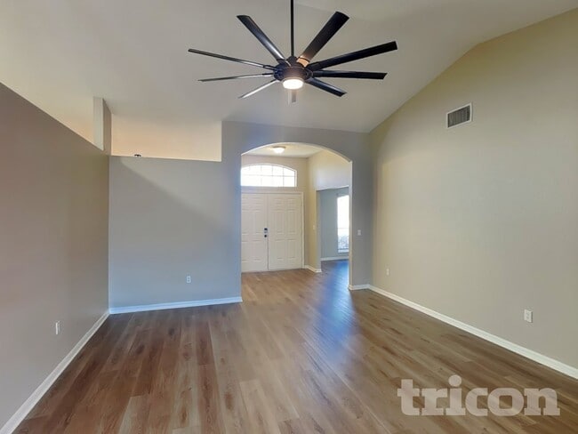 7152 Summit Dr in Winter Haven, FL - Building Photo - Building Photo