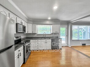 9247 McKinney Rd in Loveland, OH - Building Photo - Building Photo