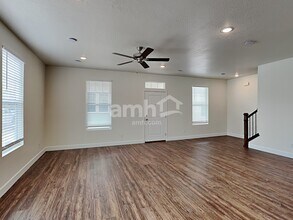 6106 W Copper Hawk Dr in South Jordan, UT - Building Photo - Building Photo