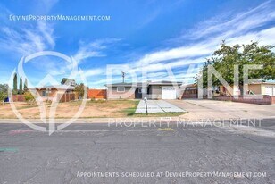 15044 Redondo Dr in Victorville, CA - Building Photo
