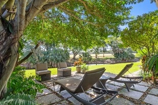 2810 Polo Island Dr in Wellington, FL - Building Photo