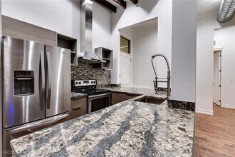 2278 First St in Ft. Myers, FL - Building Photo - Building Photo