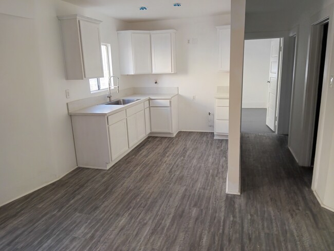 1930 Magnolia Ave, Unit 1930 1/2