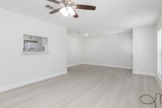 1007 Cedar St in Deer Park, TX - Building Photo - Building Photo