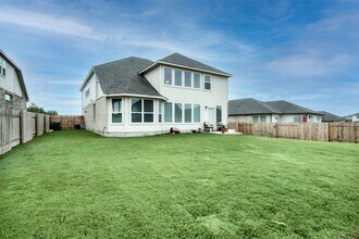 187 Glass Mountains Wy in Dripping Springs, TX - Building Photo - Building Photo