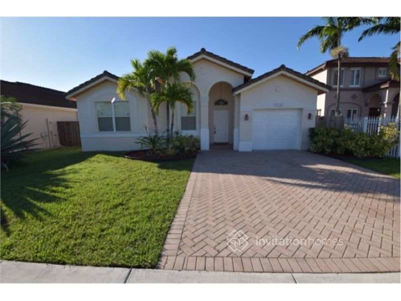 15546 SW 23rd Ln in Miami, FL - Building Photo