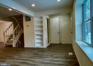 12 Turtle Dove Ct in Gaithersburg, MD - Building Photo - Building Photo
