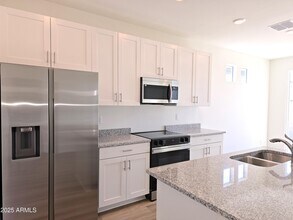 18103 W Sand Hls Dr in Surprise, AZ - Building Photo - Building Photo