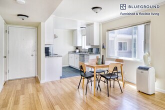 837 Cowper St in Palo Alto, CA - Building Photo - Building Photo