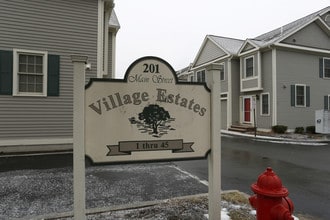 Village Estates in Woburn, MA - Building Photo - Building Photo