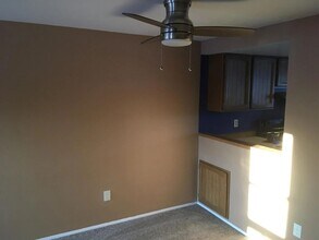 10237 Jamestown Dr in Anchorage, AK - Building Photo - Building Photo