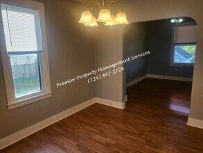 309 Bessemer Ave in Lyndora, PA - Foto de edificio - Building Photo