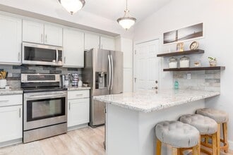 7563 Monogram Dr in Sacramento, CA - Building Photo - Building Photo