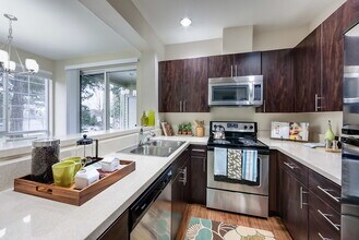 Parkwood at Mill Creek in Mill Creek, WA - Building Photo - Building Photo