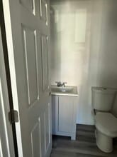 1301 W 47th St in Los Angeles, CA - Building Photo - Building Photo