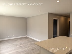 420 E 13th St in Hamilton, ON - Building Photo - Building Photo