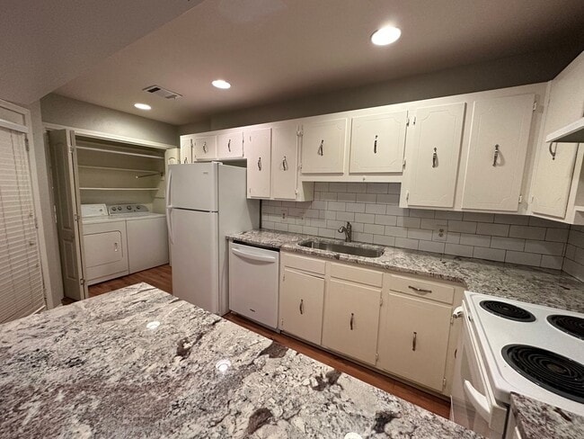 3426 Stonebrook Pl in Shreveport, LA - Building Photo - Building Photo