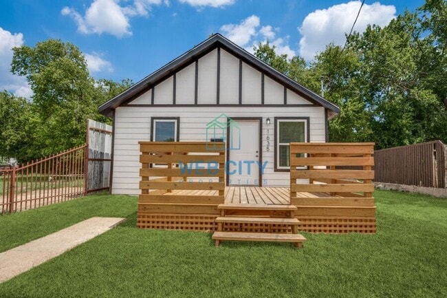 property at 1635 Durrett St