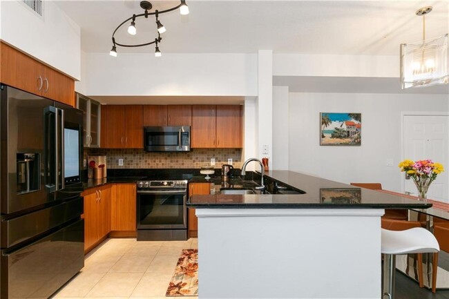 233 S Federal Hwy, Unit #203 in Boca Raton, FL - Building Photo - Building Photo