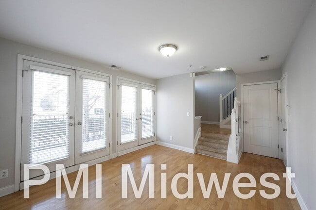 515 E New York St in Indianapolis, IN - Building Photo - Building Photo