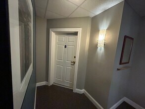 79 Bramhall St, Unit 4A in Portland, ME - Building Photo - Building Photo