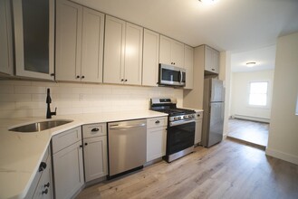 206 48th St in Union City, NJ - Building Photo - Building Photo