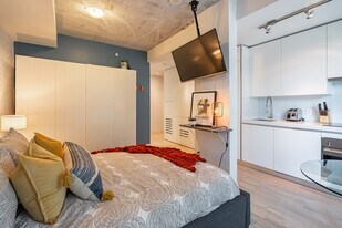 38 Stewart St in Toronto, ON - Building Photo